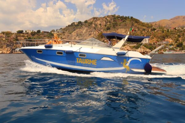 IMBARCAZIONE 12 MT+ X2 MOTORI PERKINS DIESEL 440CV